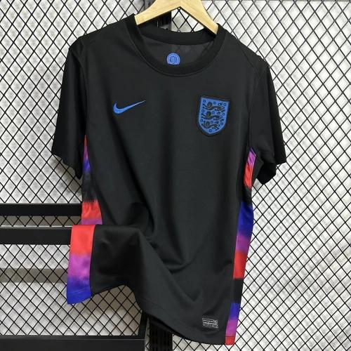 England 2025 Alternativa